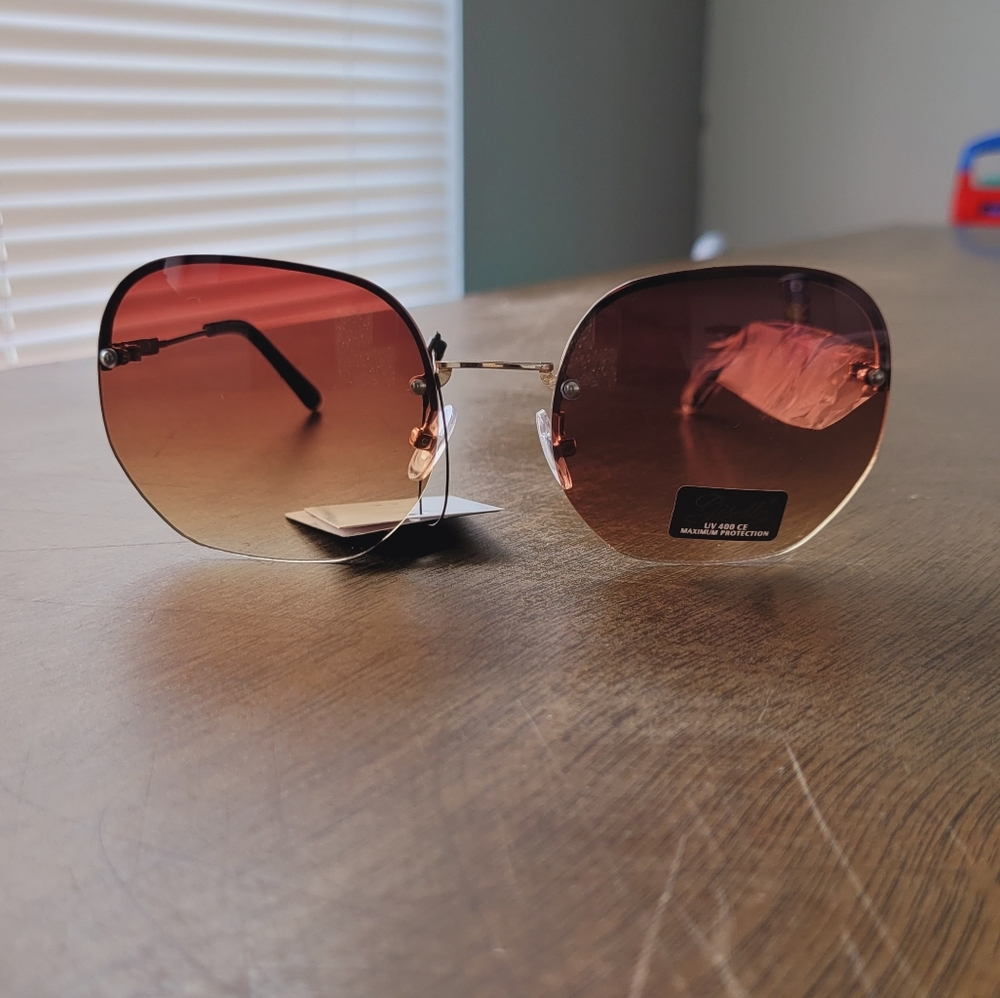 Rimless women sunglasses